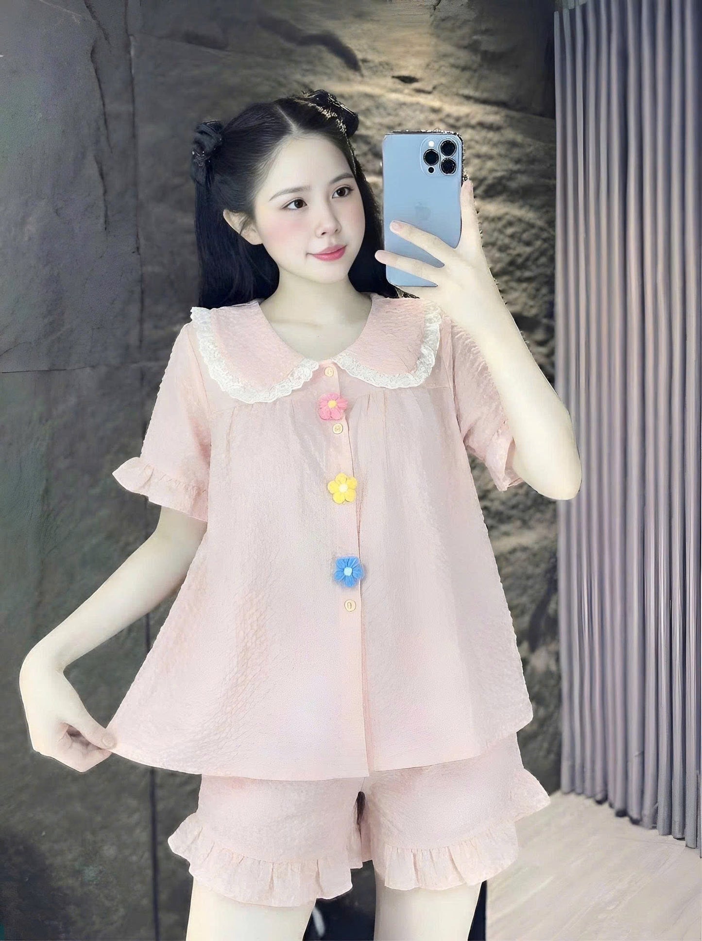 Bộ ngủ ngắn đũi trơn 3 bông hoa xinh