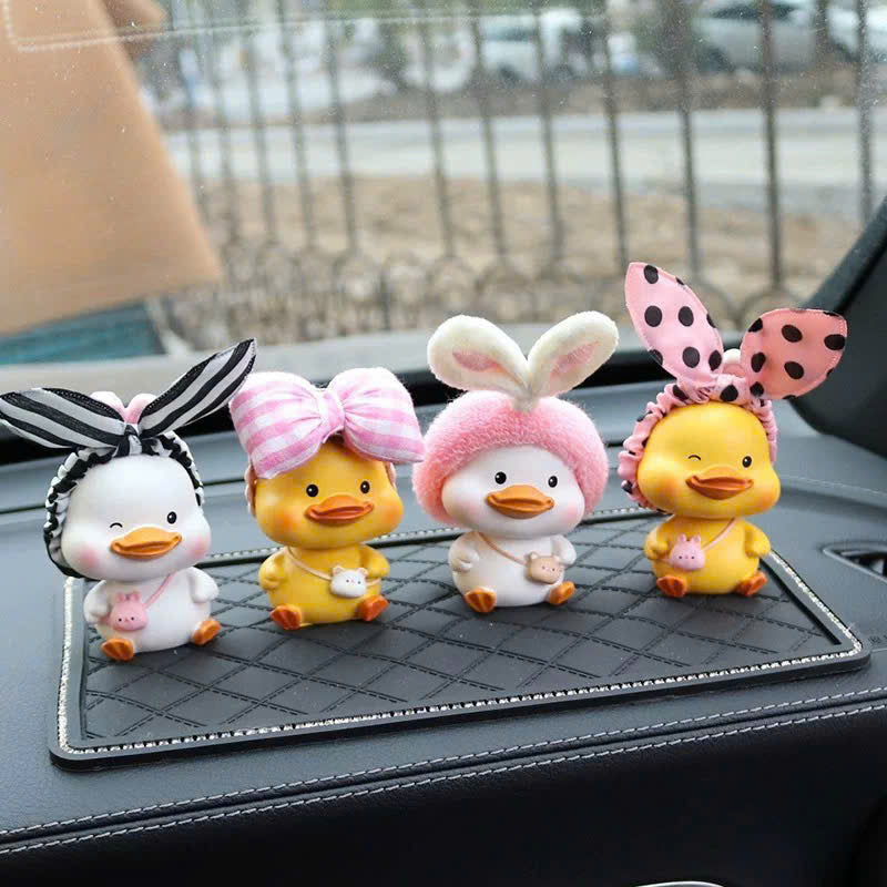 Set trang trí xe cute hợp lí để làm quà tặng
