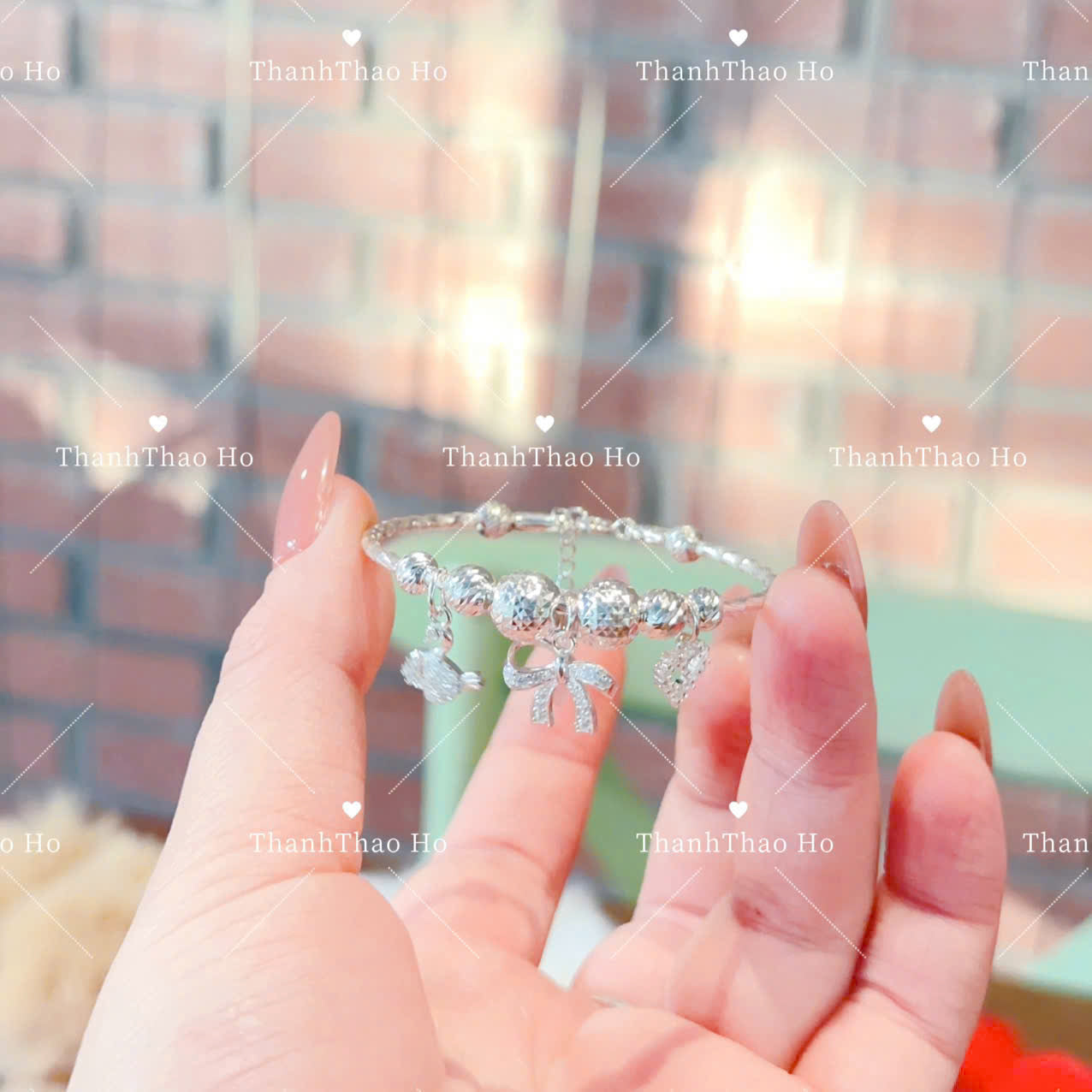 Vòng tay bạc cho bé iu tuổi ngựa