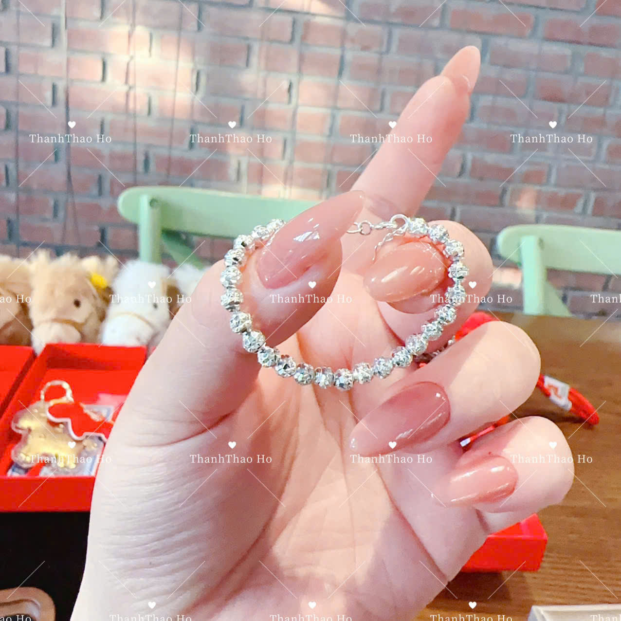 Vòng tay bạc cho bé iu tuổi ngựa