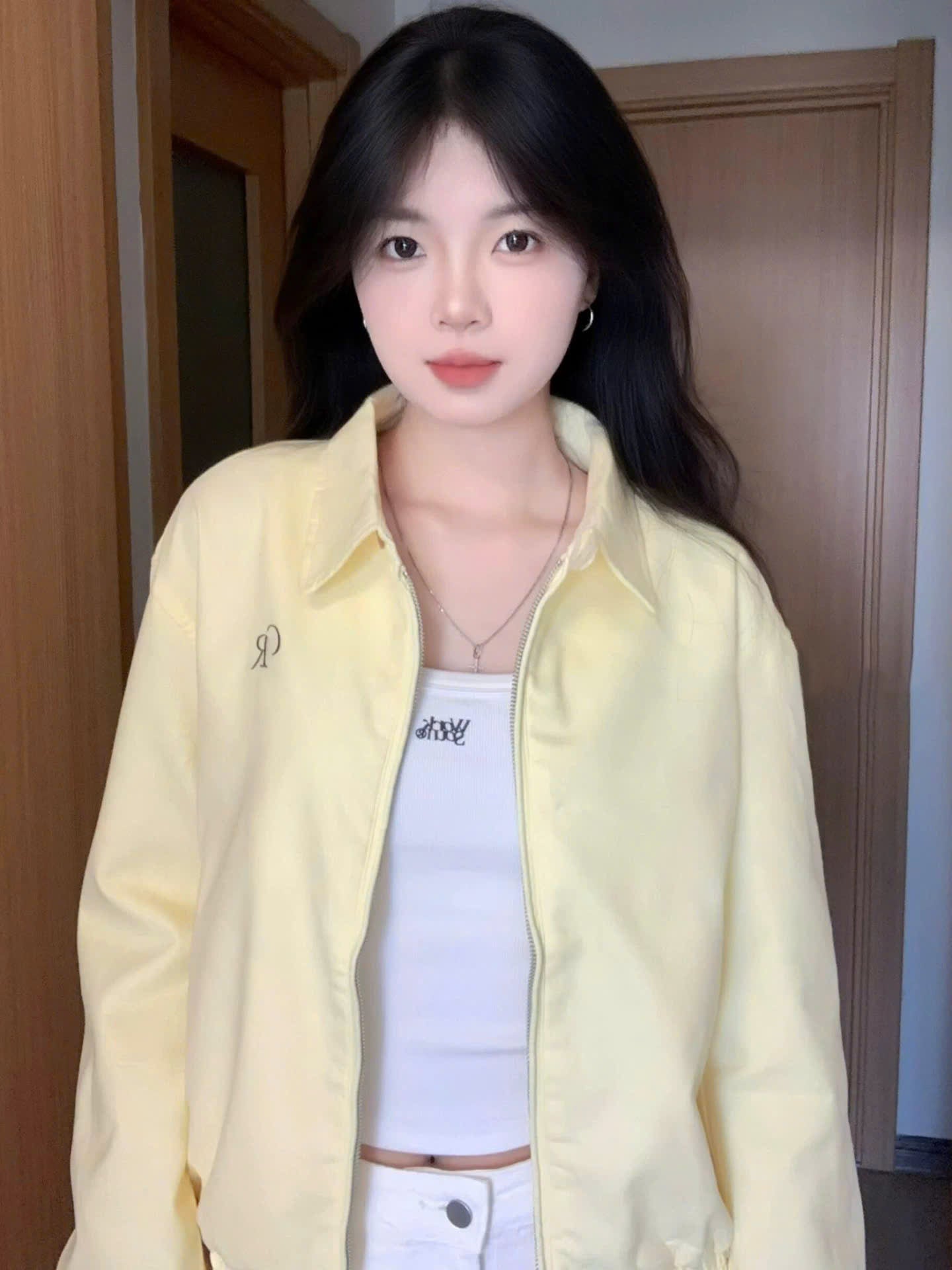 Áo khoác thanh lịch vibe cô nàng Hàn Quốc