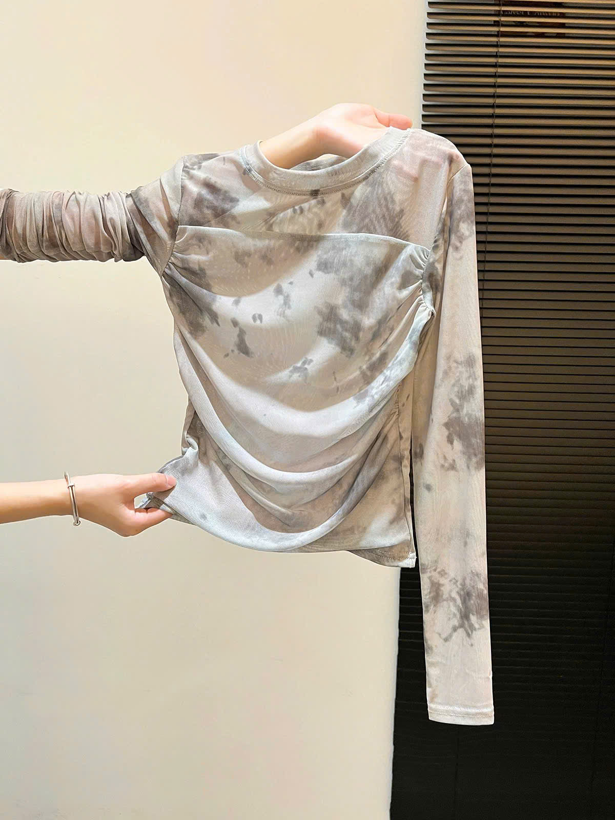 Áo kiểu xinh tay dài mới nhất 2026