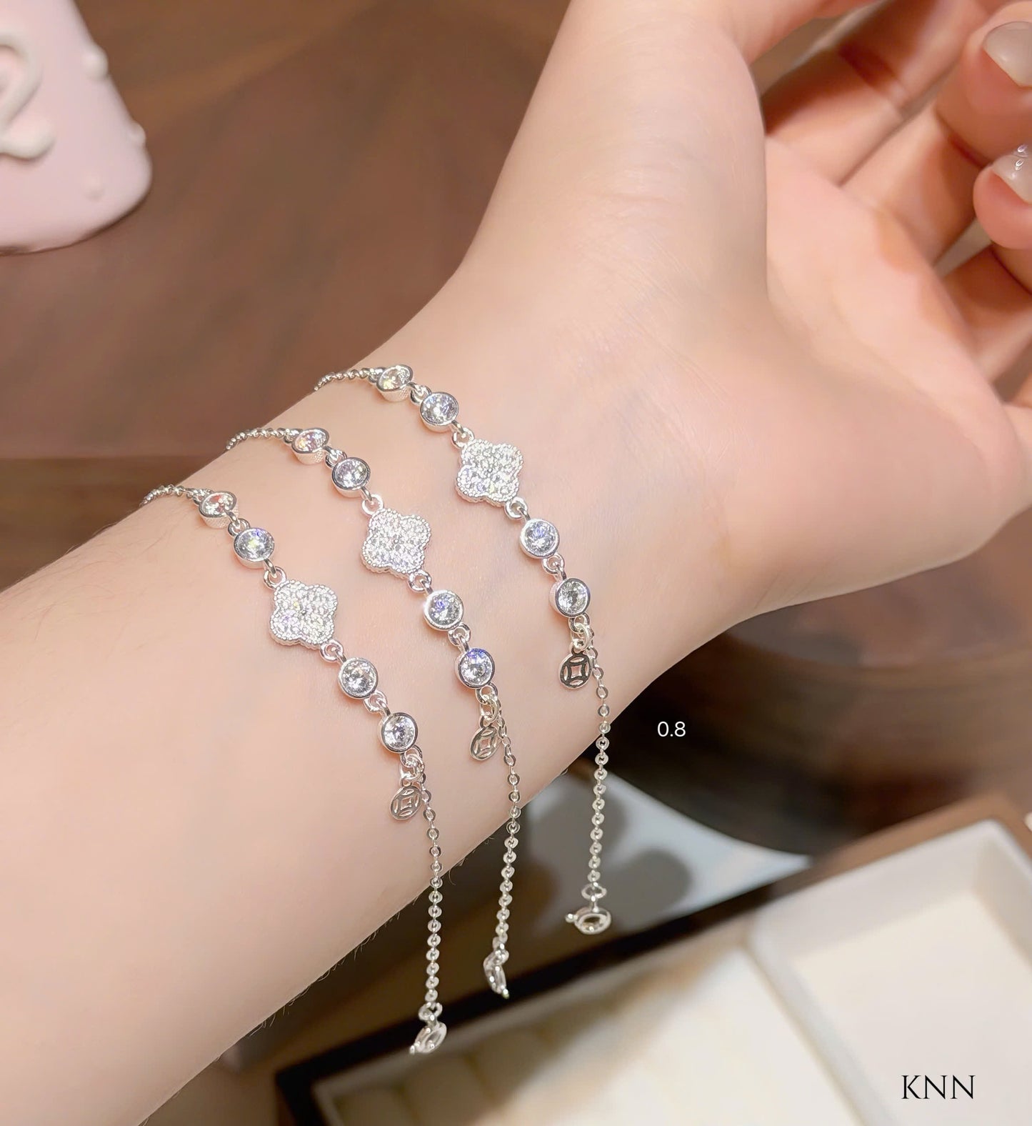 Lắc tay bạc kim tiền