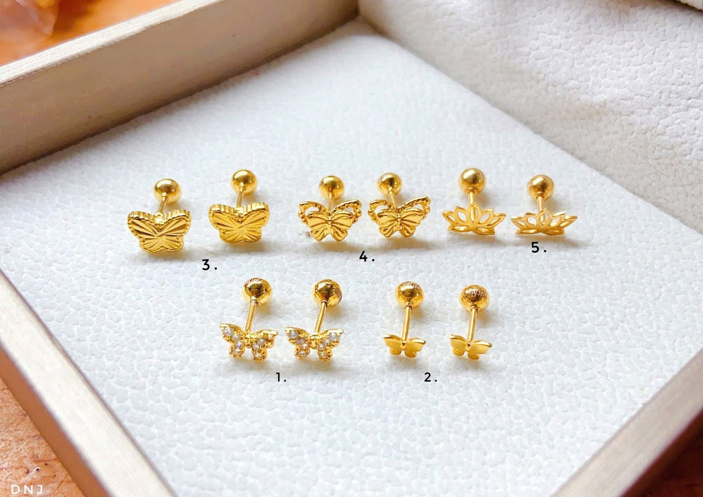 Khuyên tai vàng tươi sáng nhiều mẫu