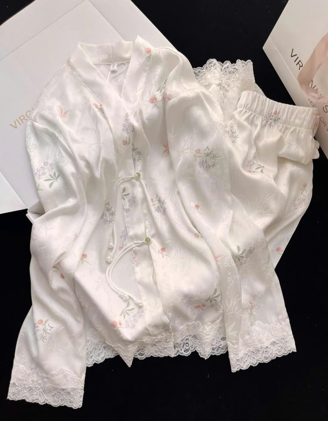 Mới về đồ ngủ chất lụa latin xịn xò quen thuộc mặc cực thích