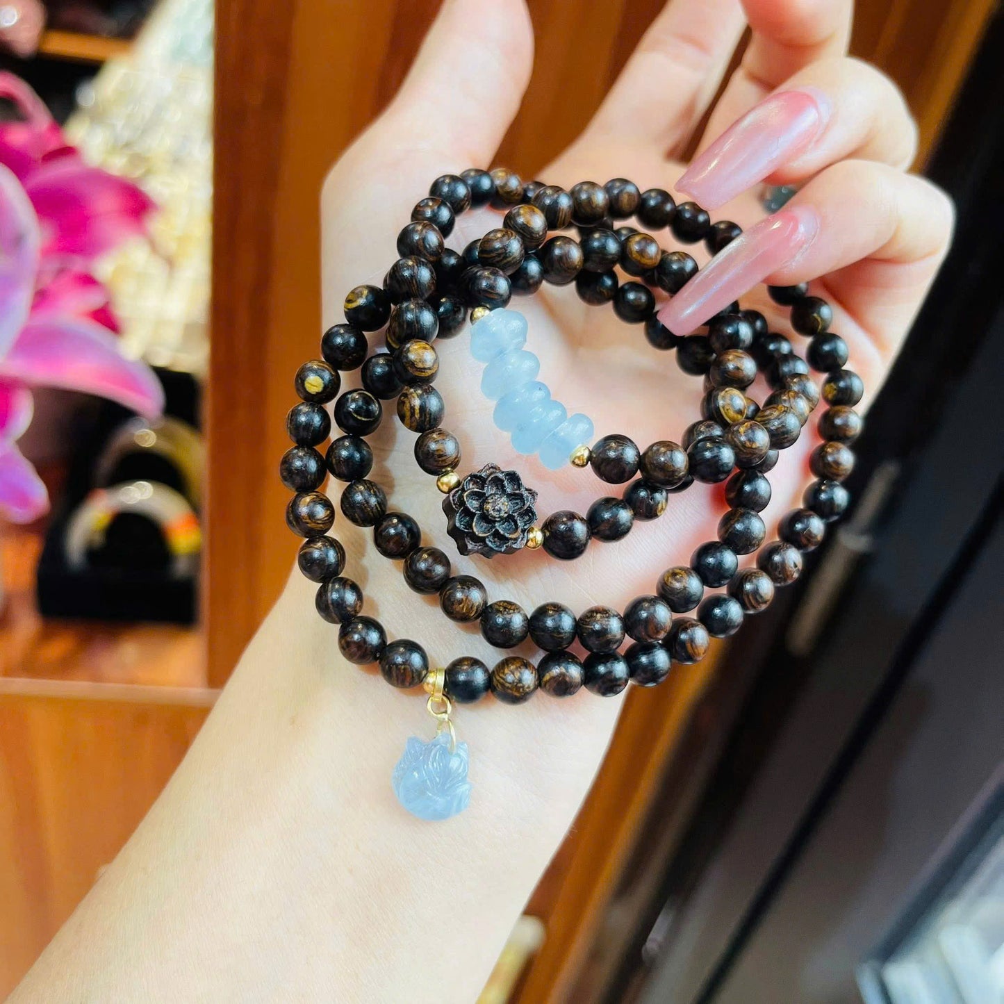 Chuỗi trầm sánh mix ngũ điếu phối charm hồ lỳ móc bạc xi vàng