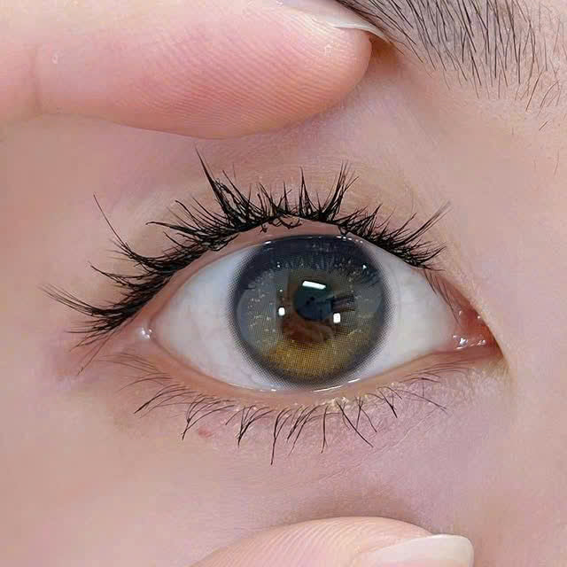 Contact lens - Sẵn các mẫu xinh 3.5 độ