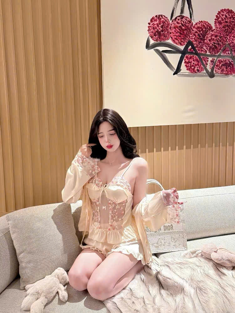 Đồ ngủ 2 dây quyến rũ