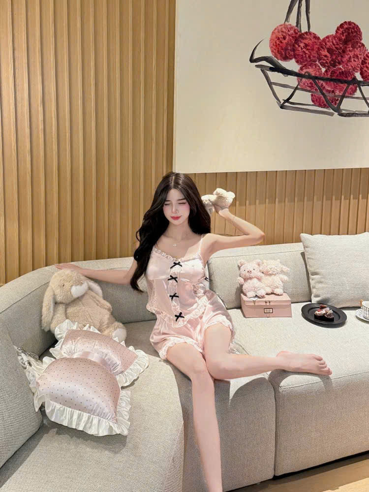 Đồ ngủ 2 dây quyến rũ