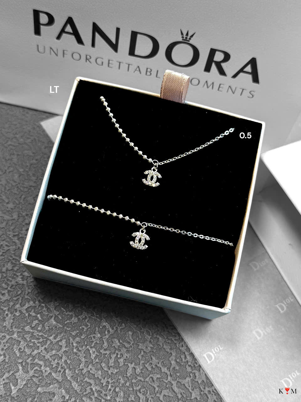 Lắc tay bạc óng ánh sáng chói bling bling