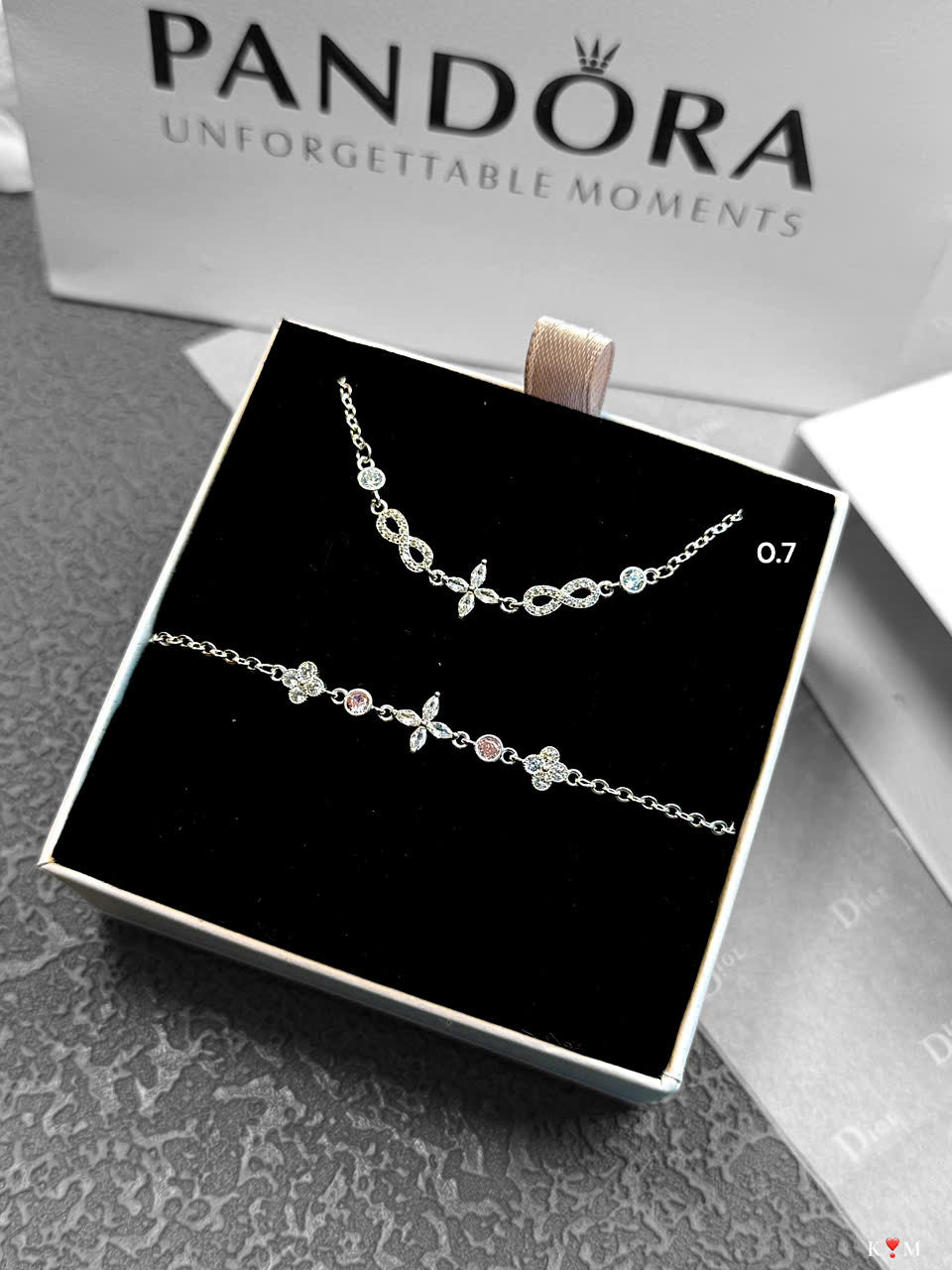Lắc tay bạc óng ánh sáng chói bling bling