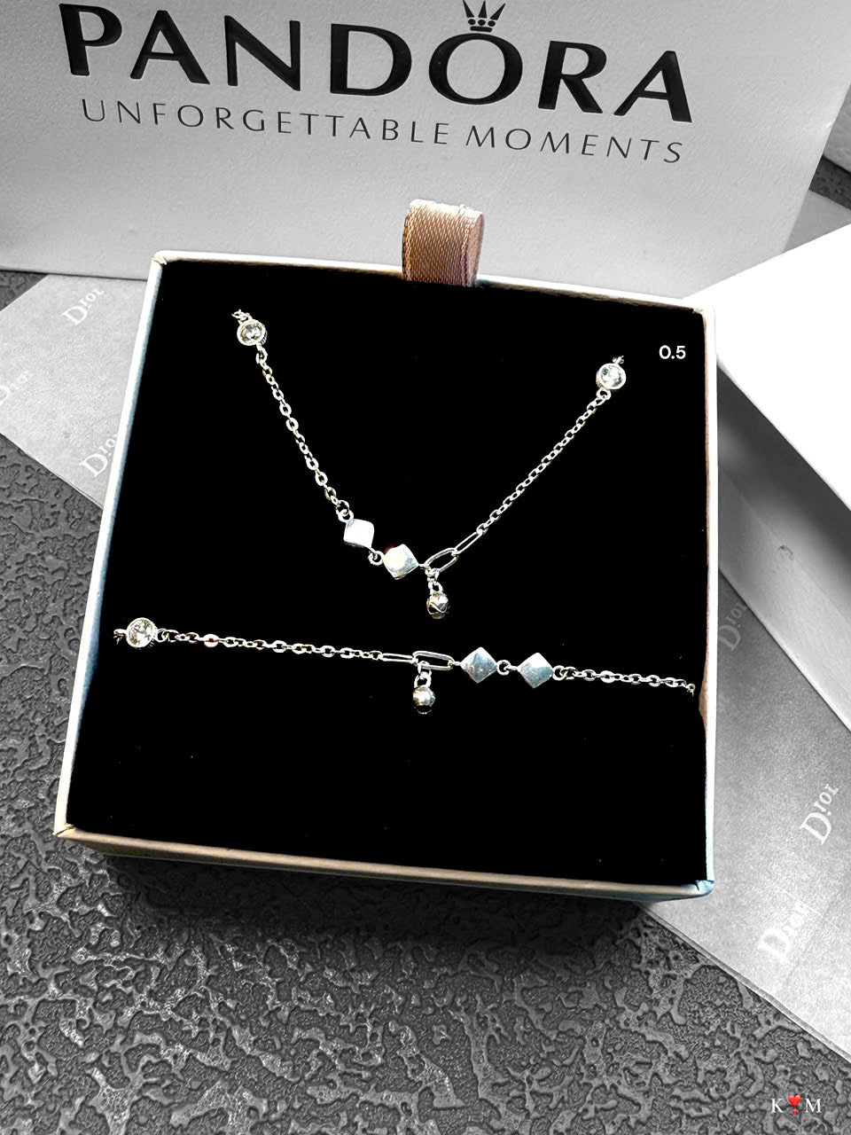 Lắc tay bạc óng ánh sáng chói bling bling