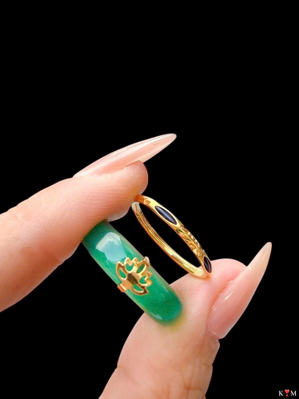 Combo nhẫn vàng 10k và nhẫn ngọc bọc sen vàng