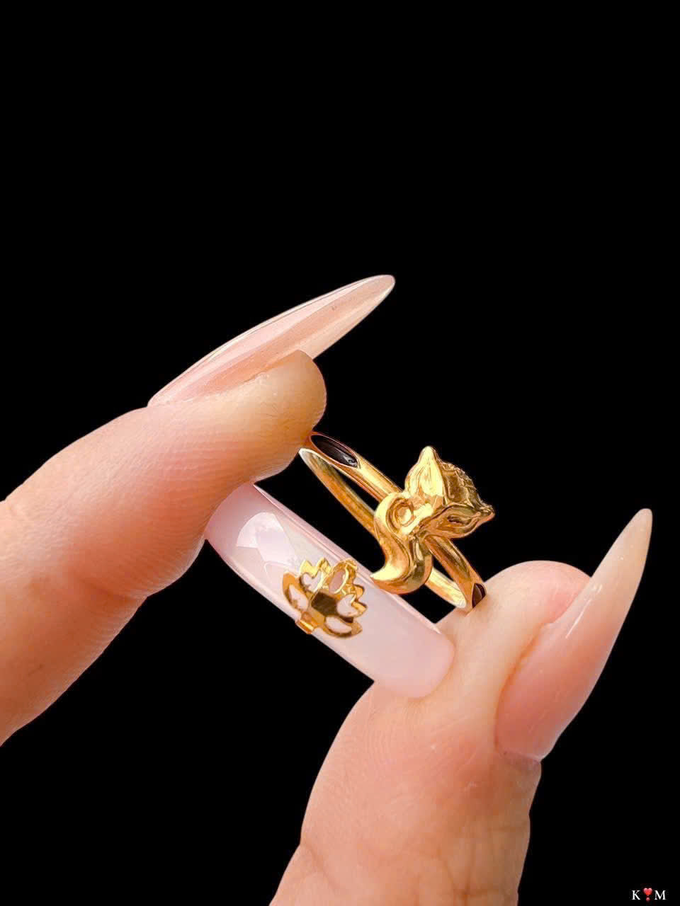 Combo nhẫn vàng 10k và nhẫn ngọc bọc sen vàng