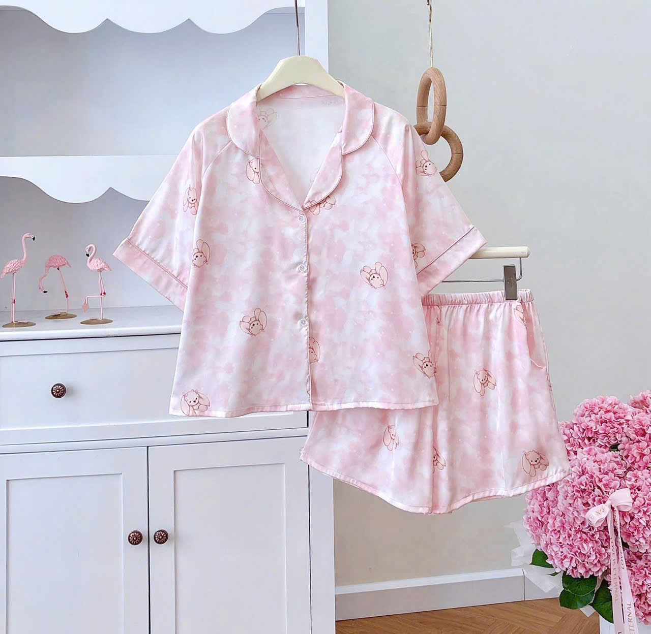 Mới về đồ ngủ chất lụa latin xịn xò quen thuộc mặc cực thích