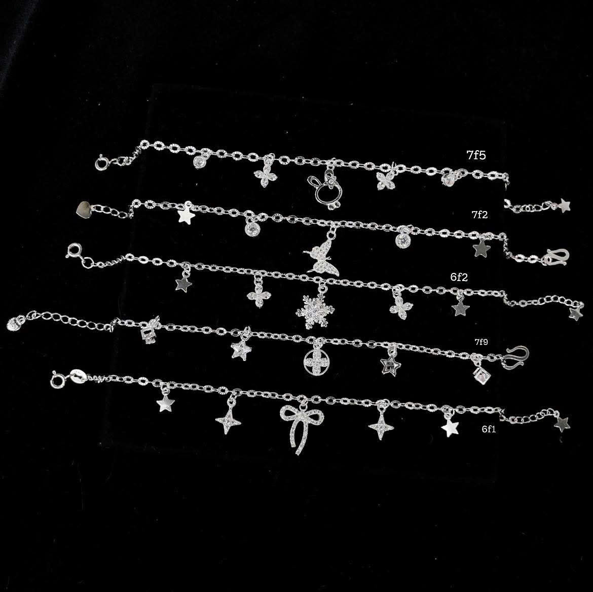 Lắc chân bạc nhiều charm cực sáng
