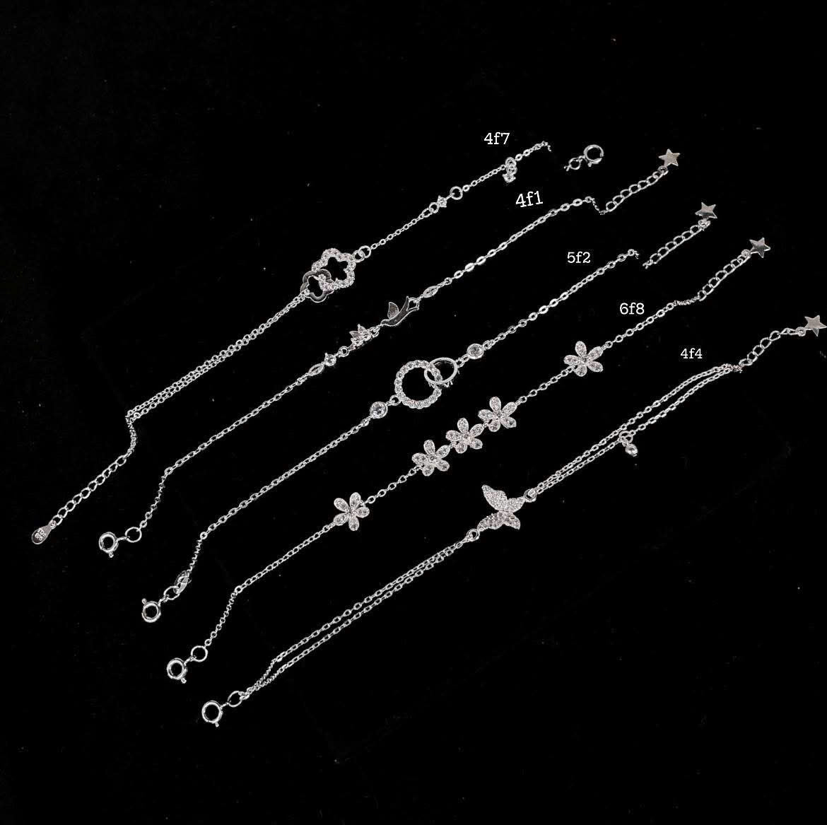 Lắc chân bạc nhiều charm cực sáng