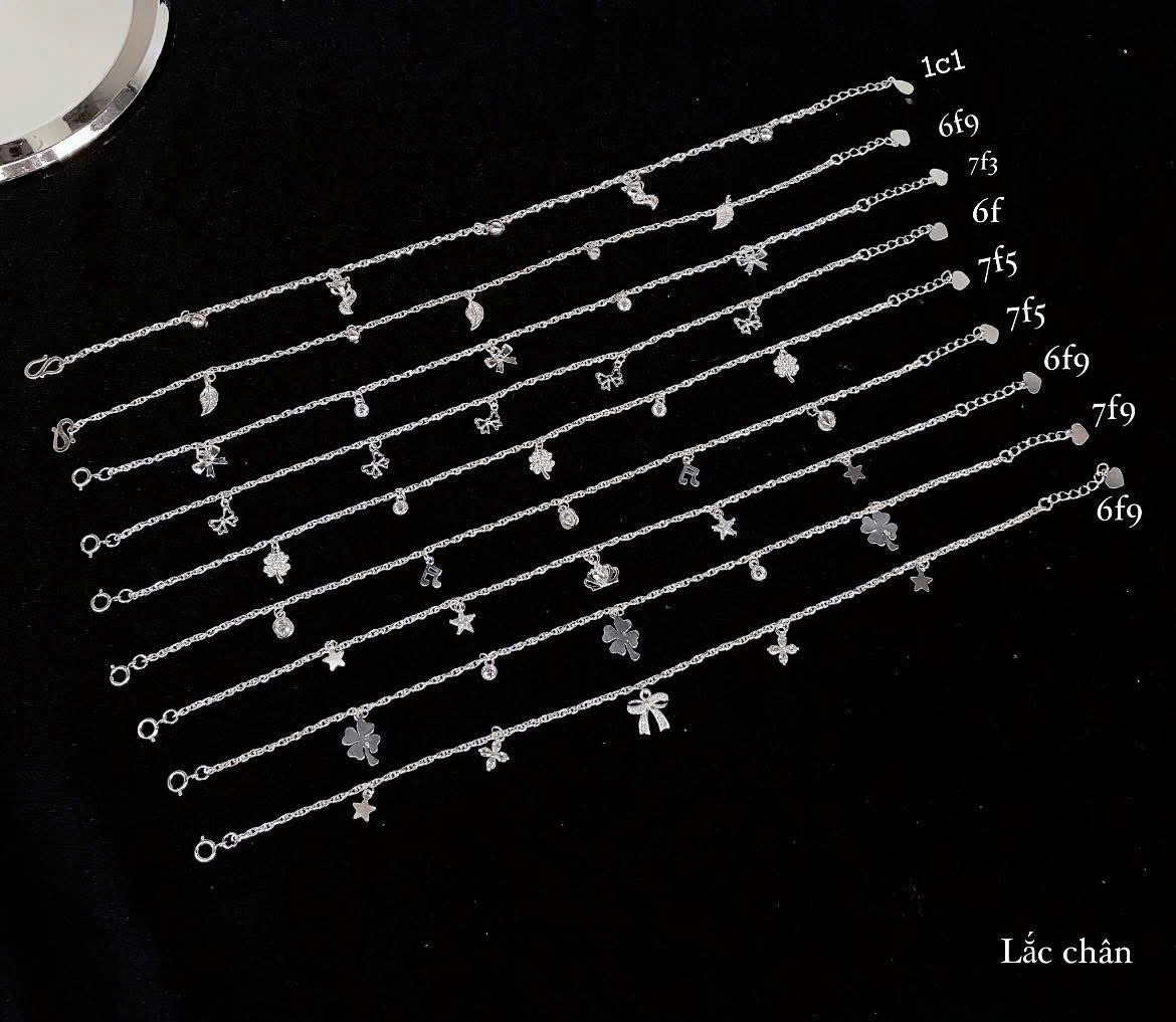 Lắc chân bạc nhiều charm cực sáng