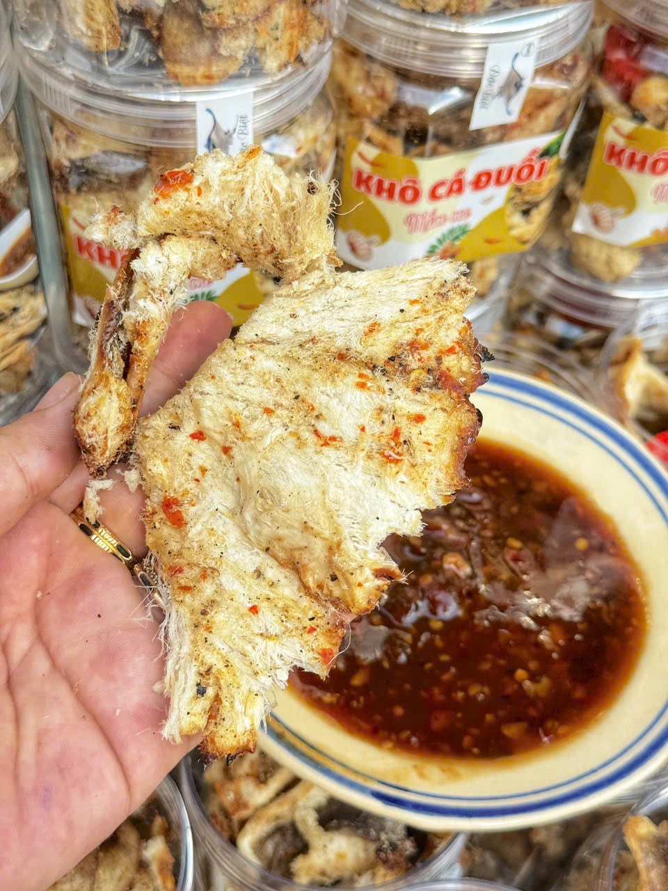 Khô cá đuối mắm me