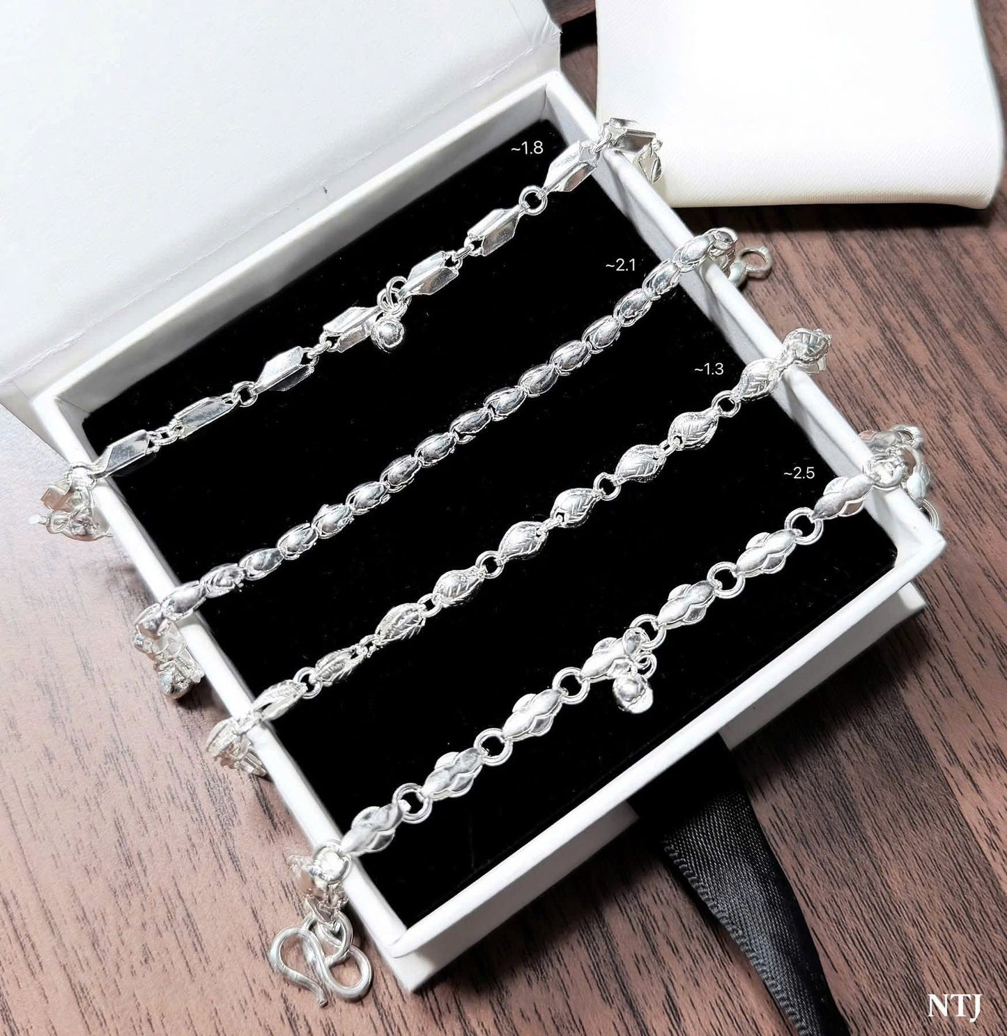 Trang sức bạc cho bé trai đặt làm theo size